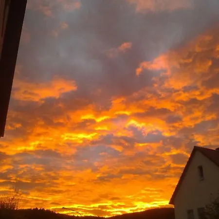 - Wohlfuehlambiente & Gartenparadies Apartman