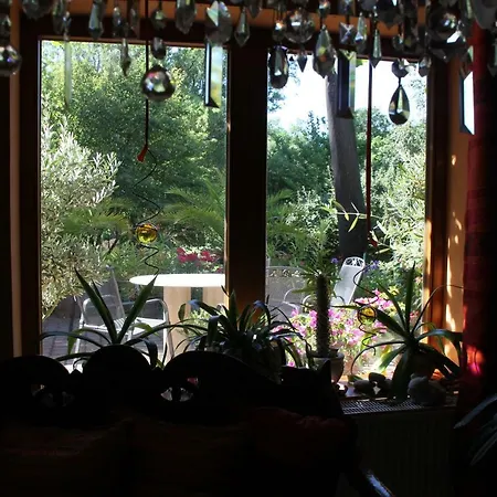 - Wohlfuehlambiente & Gartenparadies *