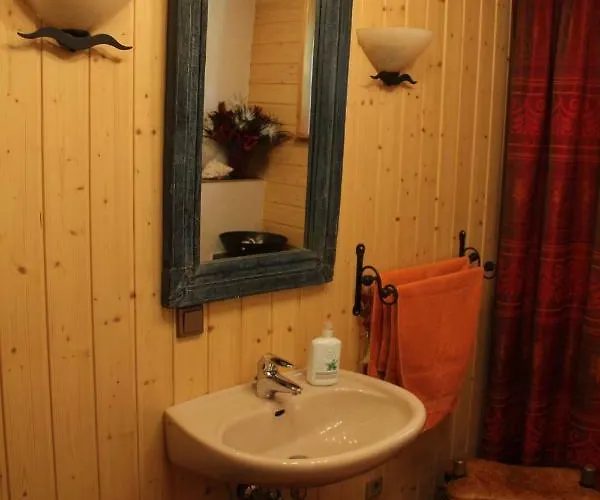 - Wohlfuehlambiente & Gartenparadies *