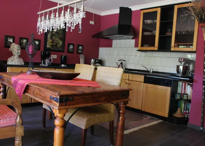 - Wohlfuehlambiente & Gartenparadies *